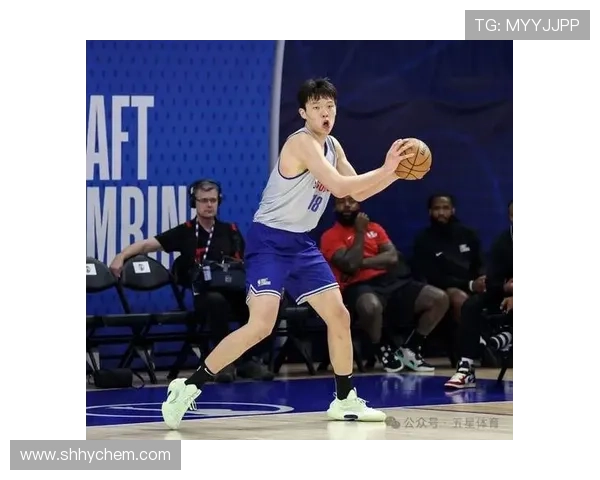 杨瀚森回应球迷期待:全力以赴再创佳绩 杨瀚森回应球迷期待:全力以赴再创佳绩